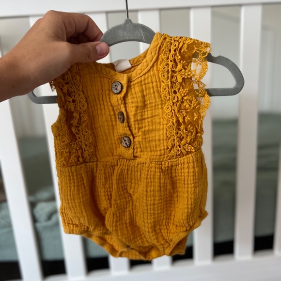 6 month outfits - Picture 3 of 16